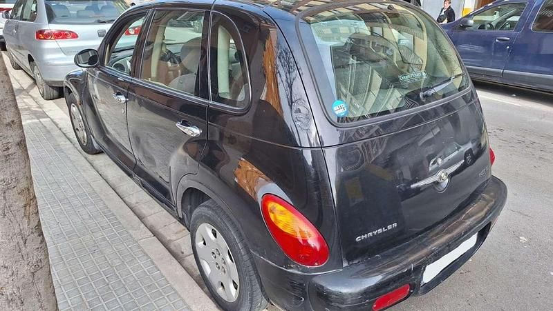 Usado Chrysler PT Cruiser Clasic 116 CV (85 kW) 2005 Negro Monovolumen