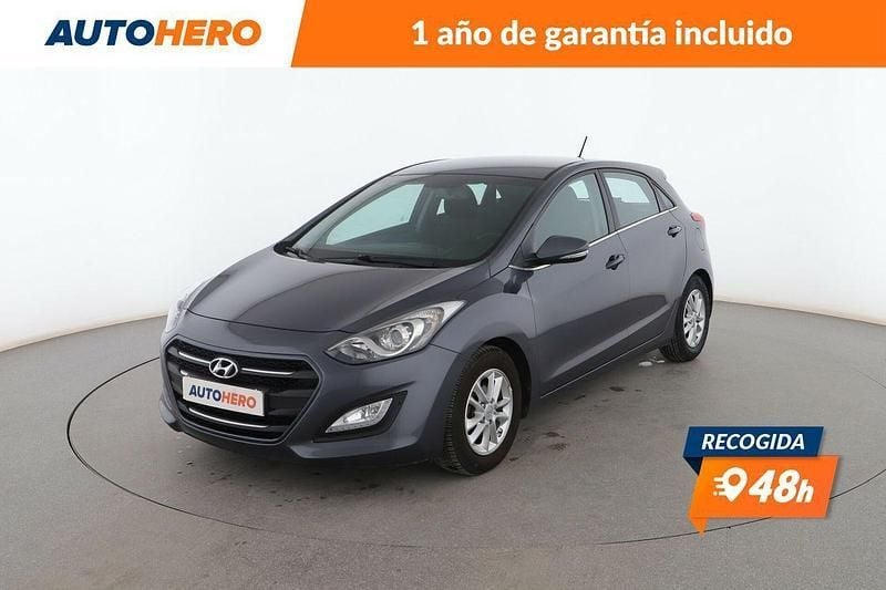 Gris Usado 2015 Hyundai i30 Berlina | 11.799 € (Precio justo) - Imagen 1/3