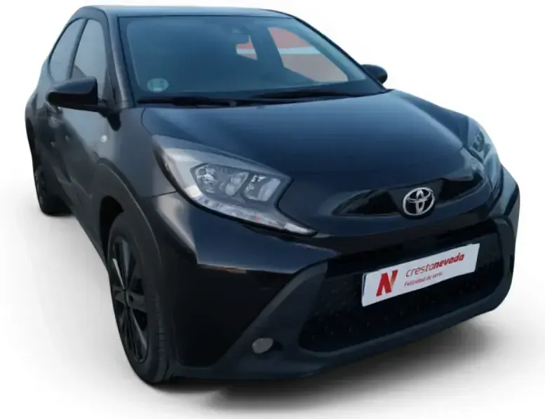 Usado Toyota Aygo X Play 72 CV (52 kW) 2023 Negro SUV