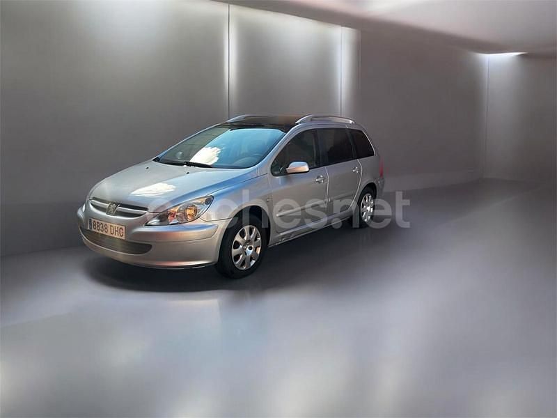 Gris / plata Usado 2005 Peugeot 307 Familiar | 3200 € (Precio justo) - Imagen 1/4