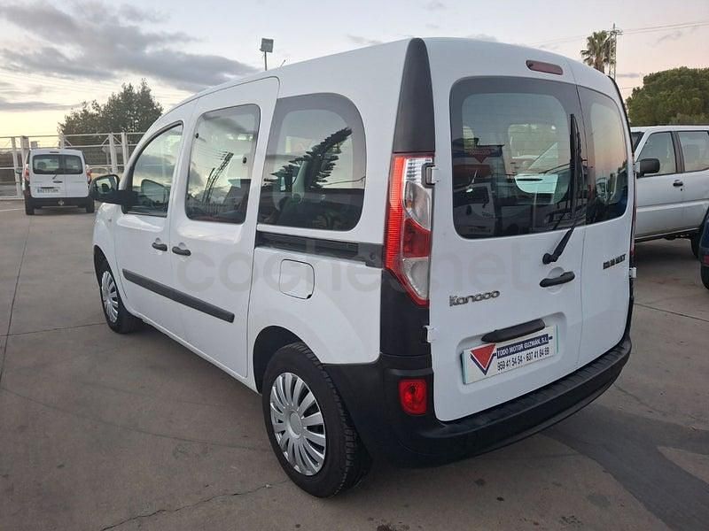 Usado Renault Kangoo Zen 95 CV (69 kW) 2020 Blanco Monovolumen