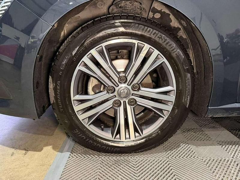 Usado Renault Mégane GrandTour Zen 115 CV (84 kW) 2022 Gris / plata Familiar