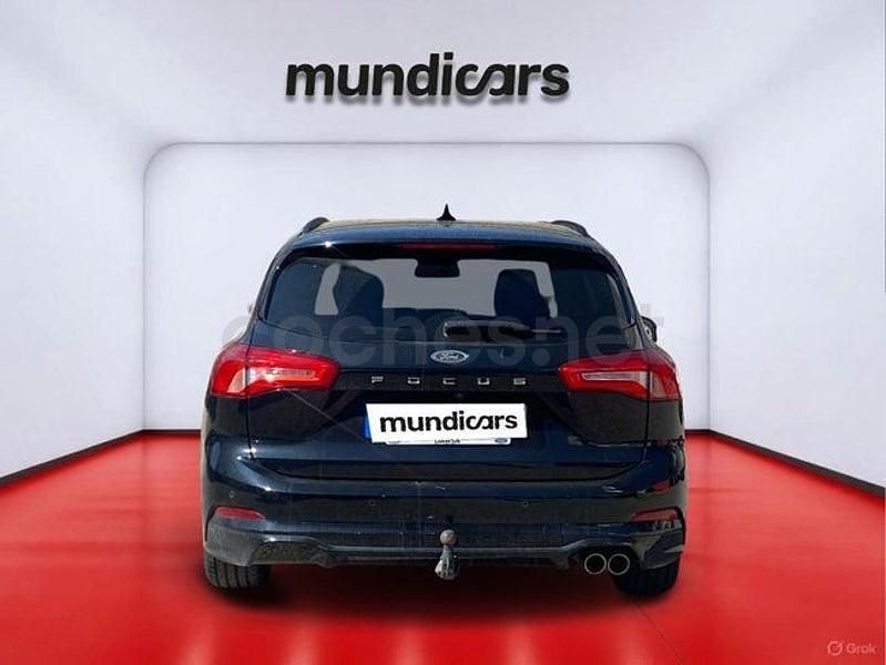 Usado Ford Focus ST-Line 182 CV (133 kW) 2019 Negro Familiar