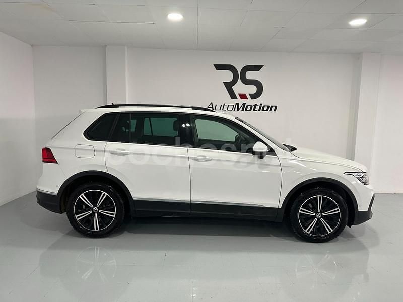 Usado VW Tiguan Life 150 CV (110 kW) 2021 Blanco SUV