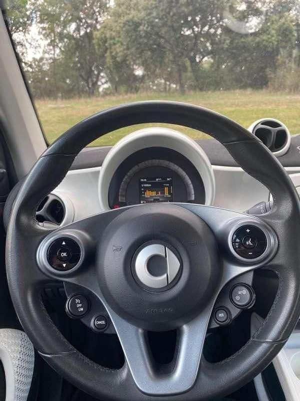 Usado Smart ForTwo Cabrio Passion 71 CV (52 kW) 2016 Blanco Descapotable