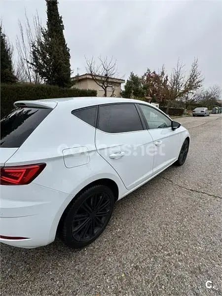 Usado Seat Leon Style 150 CV (110 kW) 2017 Blanco Berlina