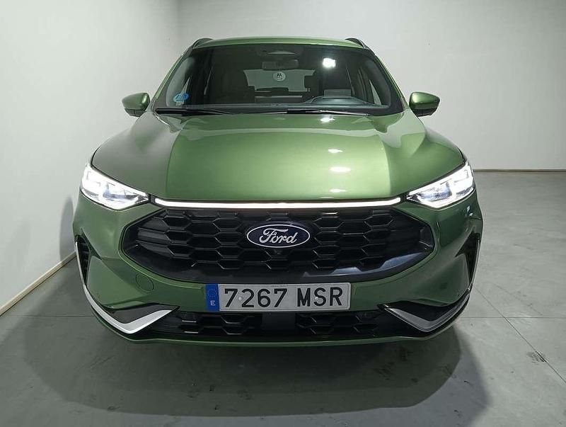 Usado Ford Kuga ST-Line 179 CV (131 kW) 2024 Verde SUV