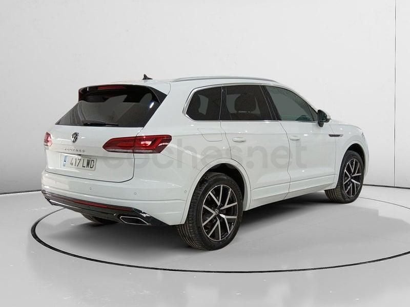 Usado VW Touareg Elegance 286 CV (210 kW) 2022 Blanco SUV