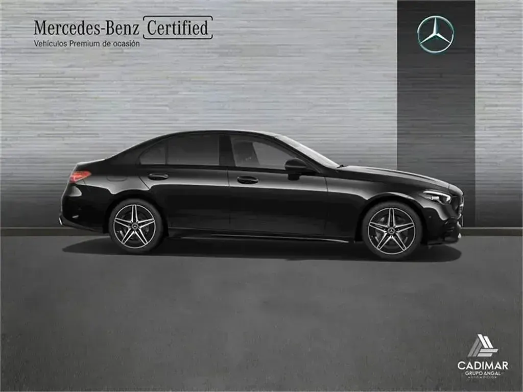 Usado Mercedes C200 163 CV (119 kW) 2025 Negro obsidiana Berlina