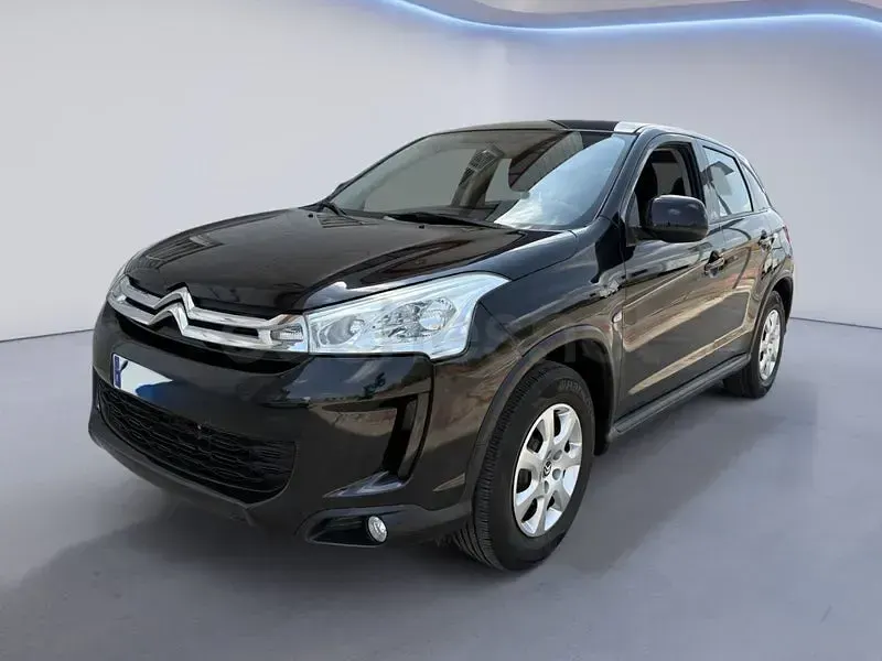 Usado Citroën C4 Aircross Attraction 114 CV (83 kW) 2016 Negro SUV