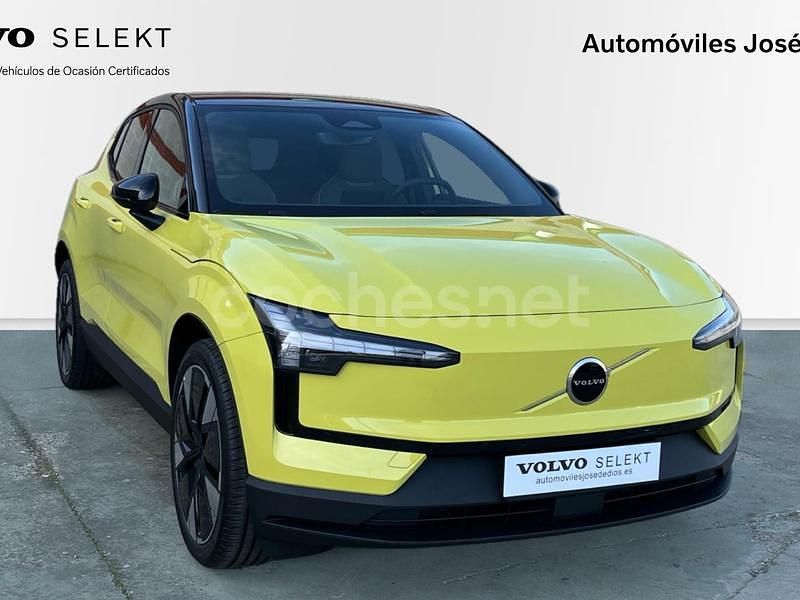 Używany Volvo EX30 Plus 200 kW (272 KM) 2024 Żółty SUV