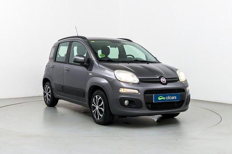 Usado Fiat Panda Lounge 69 CV (50 kW) 2018 Gris Utilitario