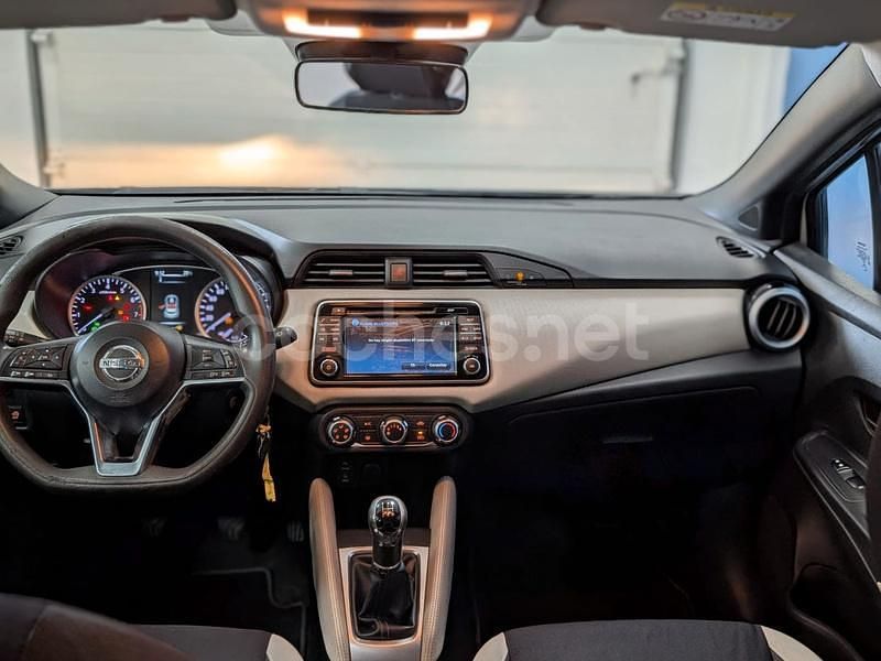 Usado Nissan Micra Acenta 71 CV (52 kW) 2017 Gris / plata Berlina