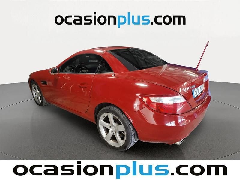 Usado Mercedes SLK200 184 CV (135 kW) 2011 Rojo Descapotable