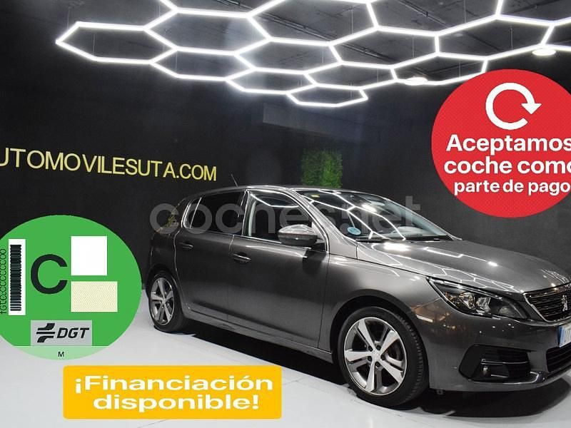 Gris / plata Usado 2020 Peugeot 308 Allure Berlina | 9999 € (Buen precio) - Imagen 1/4