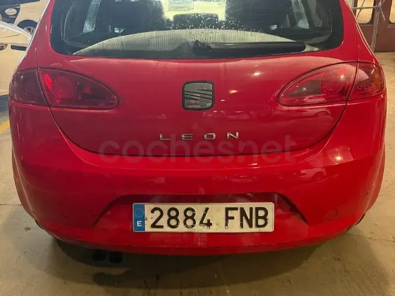 Usado Seat Leon Stylance 140 CV (102 kW) 2007 Rojo Utilitario