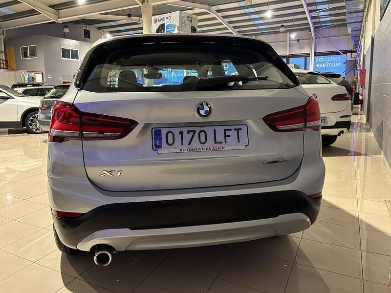 Usado BMW X1 116 CV (85 kW) 2020 Gris / plata SUV