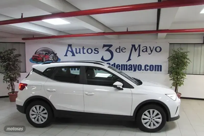 Usado Seat Arona Style 115 CV (84 kW) 2025 Blanco SUV
