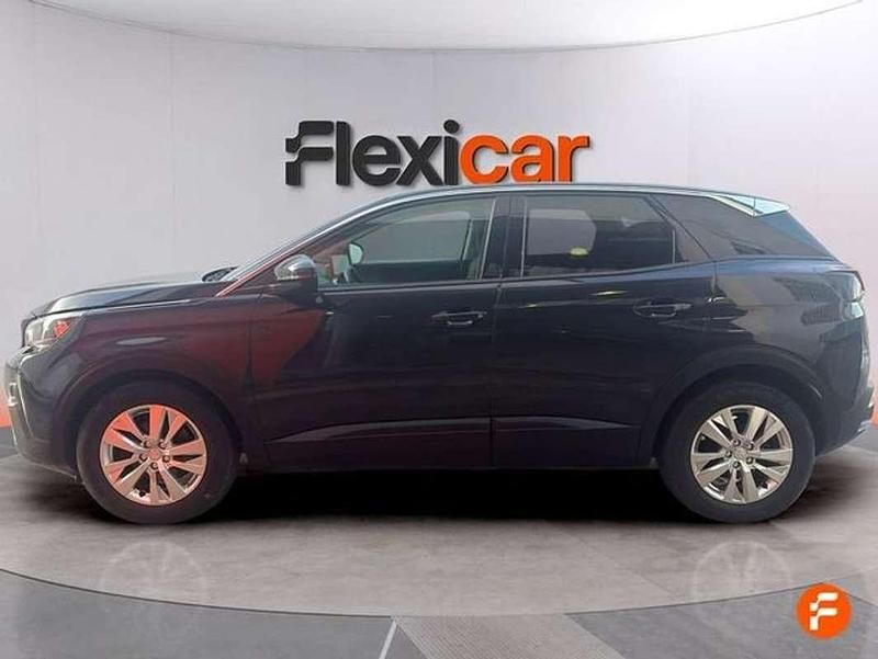 Usado Peugeot 3008 Access 131 CV (96 kW) 2017 Azul SUV
