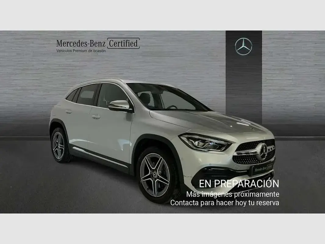 Usado Mercedes GLA250 218 CV (160 kW) 2022 Plateado SUV