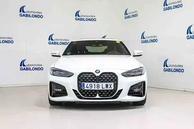 Usado BMW 420 Coupé Comfort Edition 190 CV (139 kW) 2022 Blanco Coupe