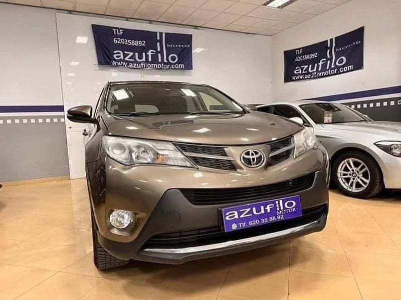 Usado Toyota RAV4 Advance 124 CV (91 kW) 2015 Gris / plata SUV