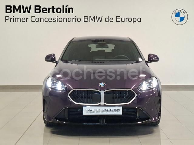 Usado BMW 120 Comfort Edition 163 CV (119 kW) 2025 Violeta / lila Utilitario