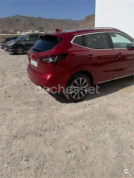 Usado Nissan Qashqai N-Connecta 115 CV (84 kW) 2021 Granate SUV