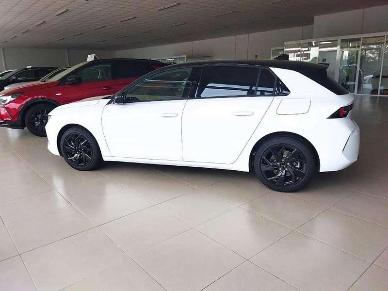 Usado Opel Astra S 179 CV (131 kW) 2023 Utilitario