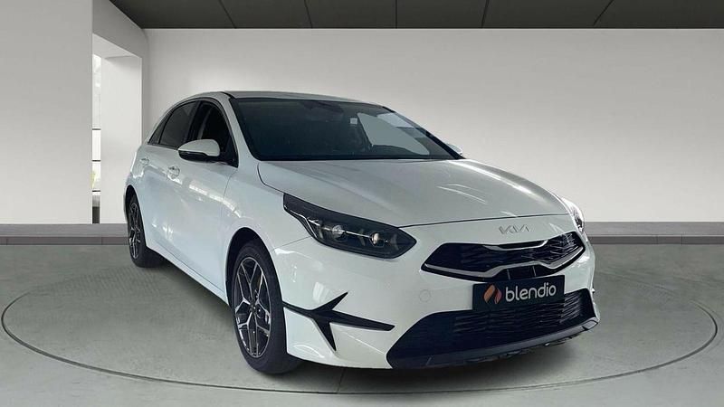 Nuevo Kia Ceed 100 CV (73 kW) 2025 Blanco Utilitario