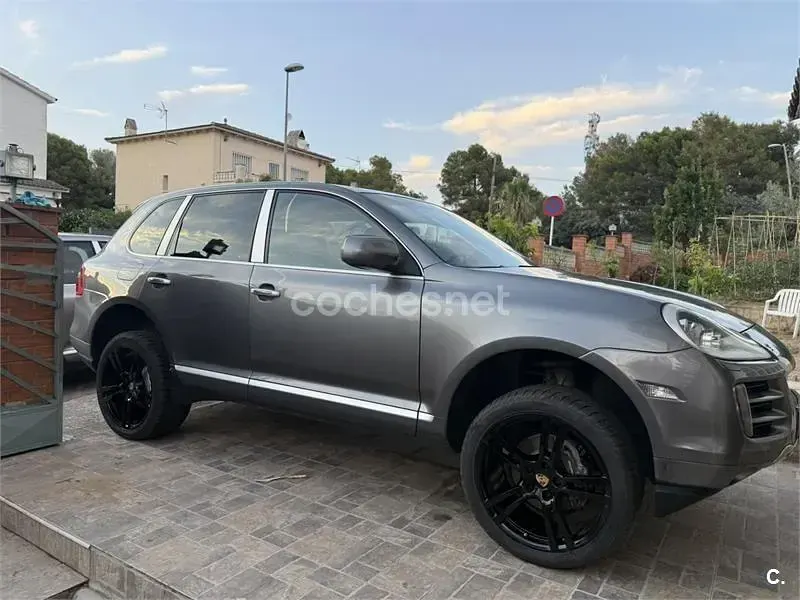 Usado Porsche Cayenne 300 CV (220 kW) 2009 Gris / plata SUV