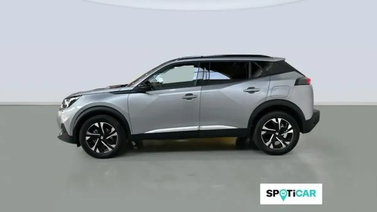 Usado Peugeot 2008 Allure 101 CV (74 kW) 2022 Gris SUV