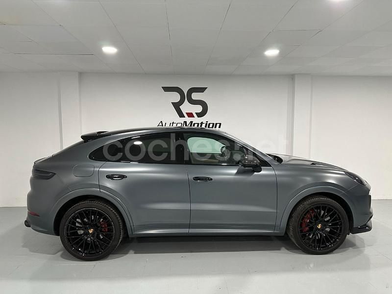 Usado Porsche Cayenne 440 CV (323 kW) 2020 Gris / plata SUV