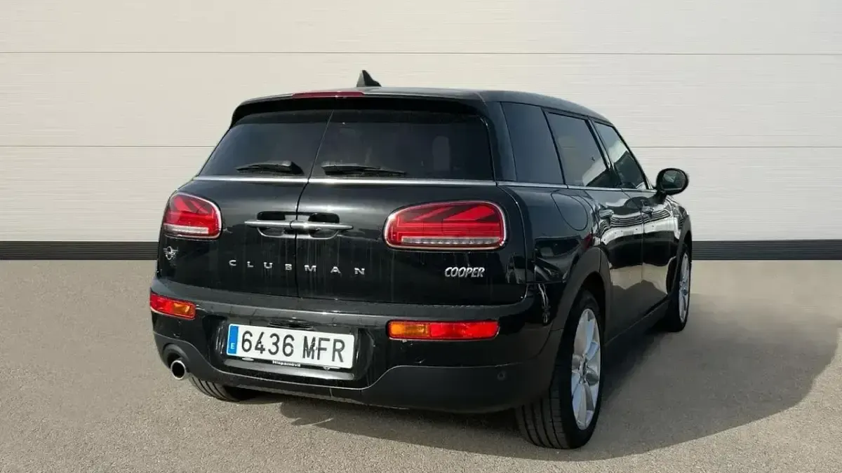 Usado Mini Cooper Clubman 136 CV (100 kW) 2023 Negro Familiar