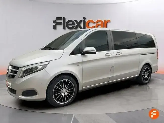 Usado Mercedes V250 Avantgarde 190 CV (139 kW) 2016 Gris Monovolumen