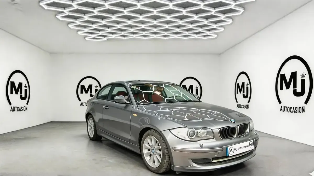 Usado BMW 120 177 CV (130 kW) 2011 Gris / plata Utilitario