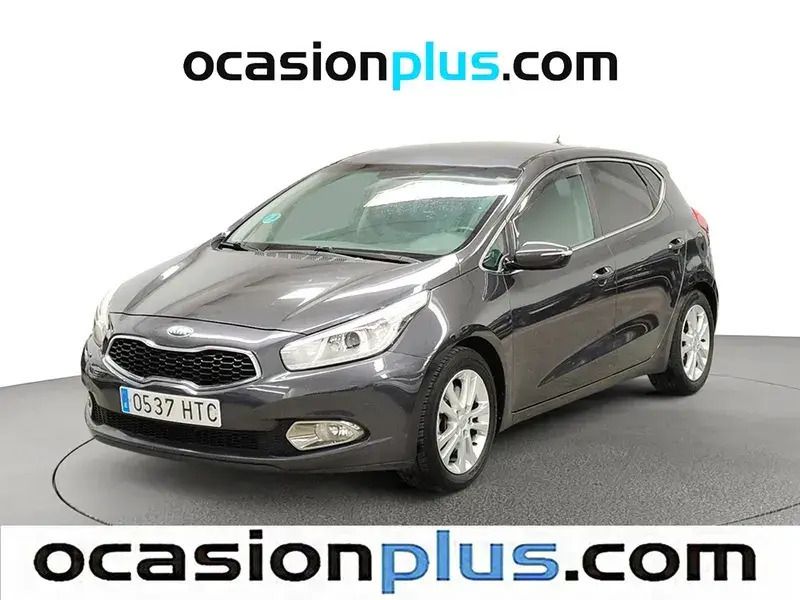 Gris Usado 2013 Kia Ceed Utilitario | 8190 € (Caro) - Imagen 1/4