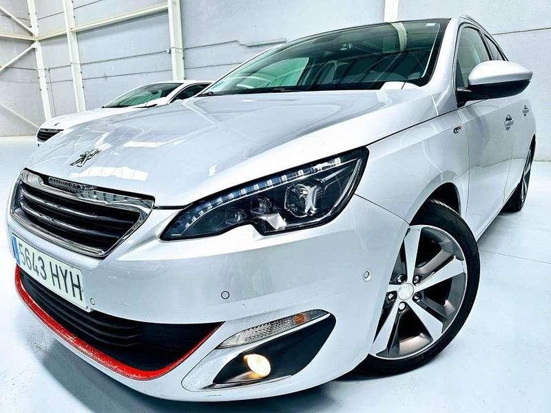 Plateado Usado 2014 Peugeot 308 Allure Familiar | 6999 € (Super precio) - Imagen 1/4