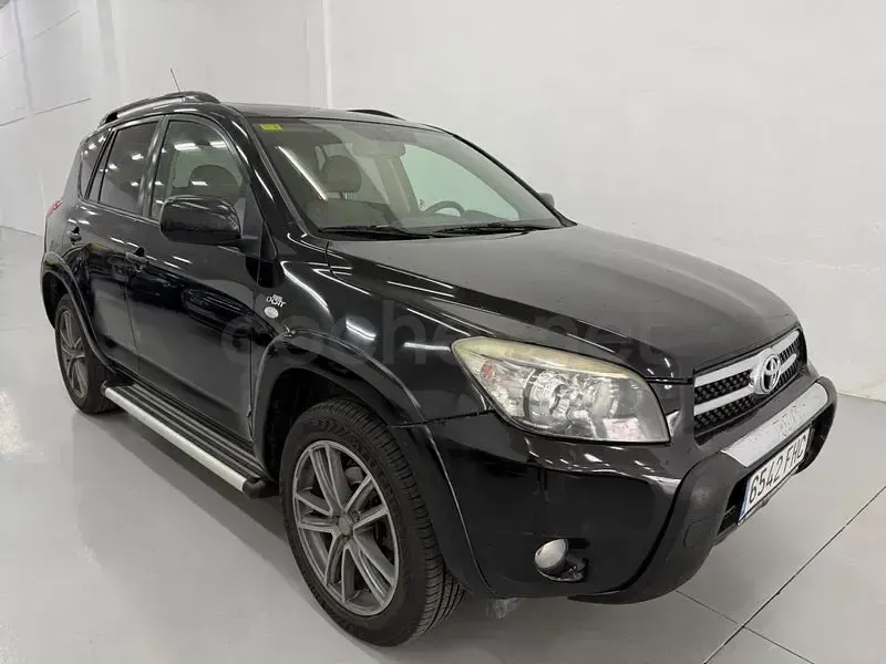 Usado Toyota RAV4 Premium 177 CV (130 kW) 2006 Negro SUV