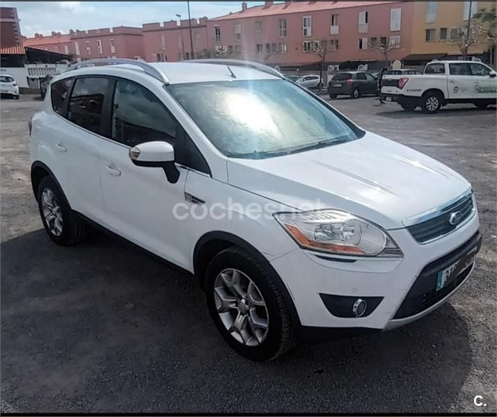 Blanco Usado 2010 Ford Kuga Titanium SUV | 6800 € (Precio justo) - Imagen 1/4