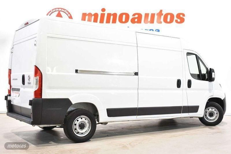 Usado Fiat Ducato 141 CV (103 kW) 2021 Blanco Van