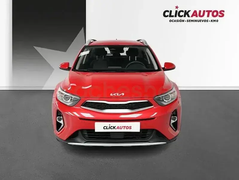 Usado Kia Stonic 79 CV (58 kW) 2026 Rojo SUV
