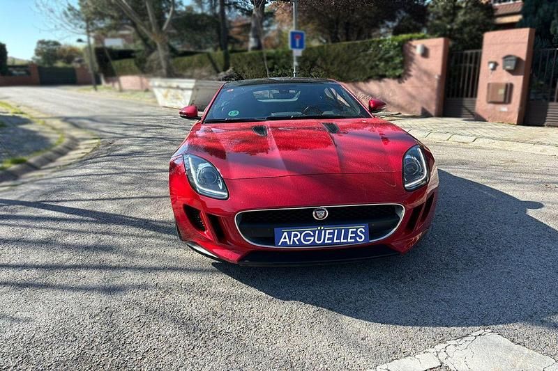 Usado Jaguar F-Type 340 CV (250 kW) 2017 Rojo Coupe