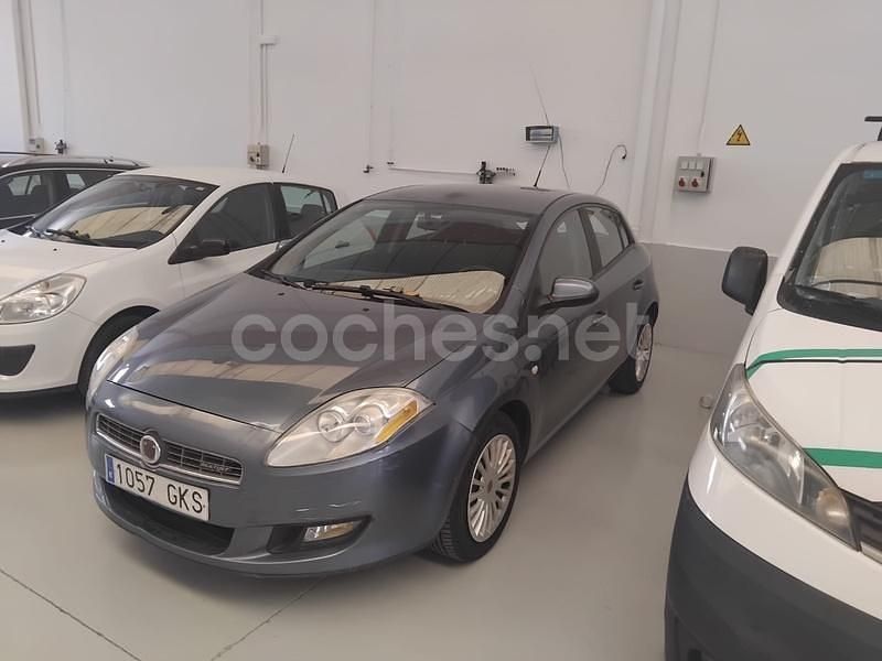 Azul Usado 2009 Fiat Bravo Active Utilitario | 3600 € (Precio justo) - Imagen 1/4