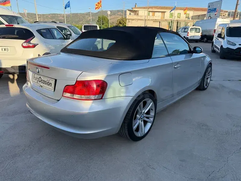 Usado BMW 120 Cabriolet 177 HP (130 kW) 2010 Cinzento Cabrios