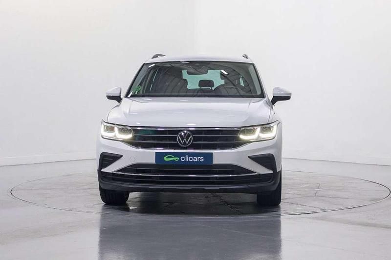 Usado VW Tiguan Life 122 CV (89 kW) 2022 Blanco SUV