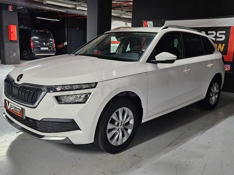 Usado Skoda Kamiq Active 110 CV (80 kW) 2022 Blanco SUV