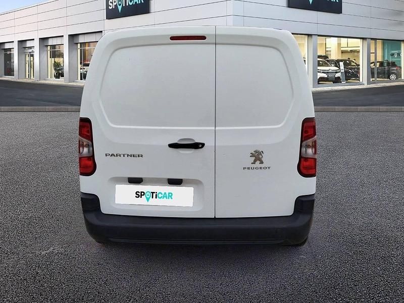 Usado Peugeot Partner S 102 CV (75 kW) 2022 Blanco Monovolumen