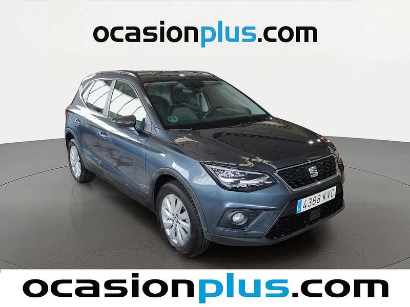 Usado Seat Arona Ecomotive 95 CV (69 kW) 2019 Gris SUV