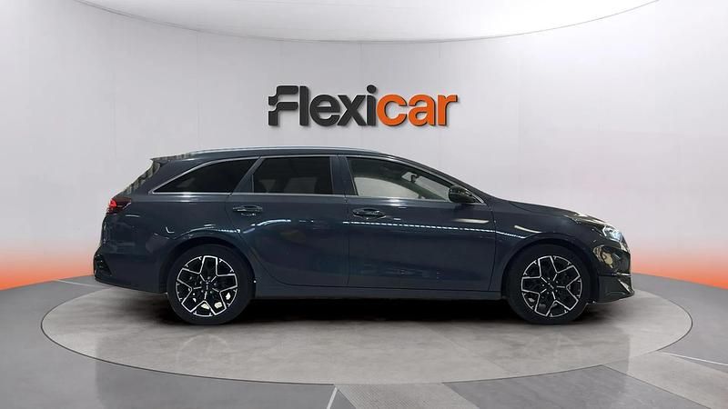 Usado Kia Ceed Style 100 CV (73 kW) 2025 Gris Utilitario